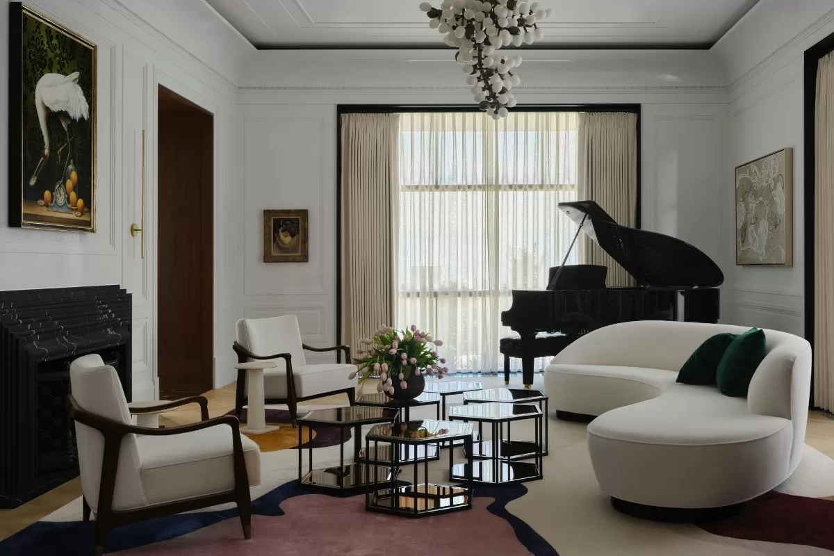 Daniel Joseph Chenin Balances Monumentality with Intimacy