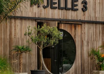 “The Significance of Economía in Our Society”