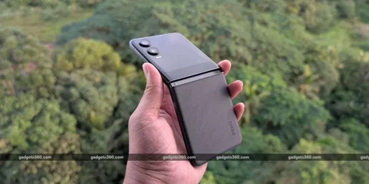 Infinix Zero Flip First Impressions