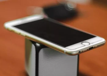 “The Inescapable Influence of Technology in Our Daily Lives”