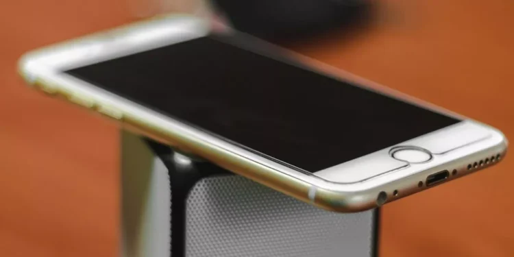 “The Inescapable Influence of Technology in Our Daily Lives”