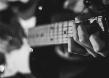 “The Power of Música: Uniting People Through Universal Language”