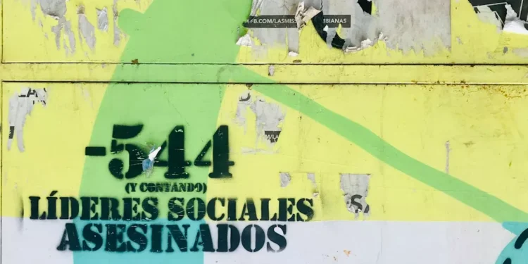 “Redefining Política: Uncovering the Positive Impact of Political Leadership”