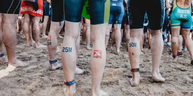 “The Power of Deportes: Uniting People Through Sports”