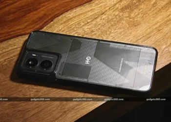 HMD Fusion Review: A Fun, Modular Phone for the Masses