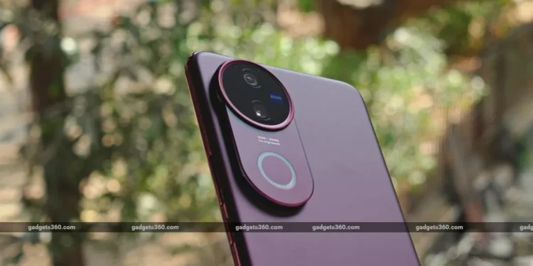 Vivo V50 Review: Fancy Design Backed by Big Battery Life