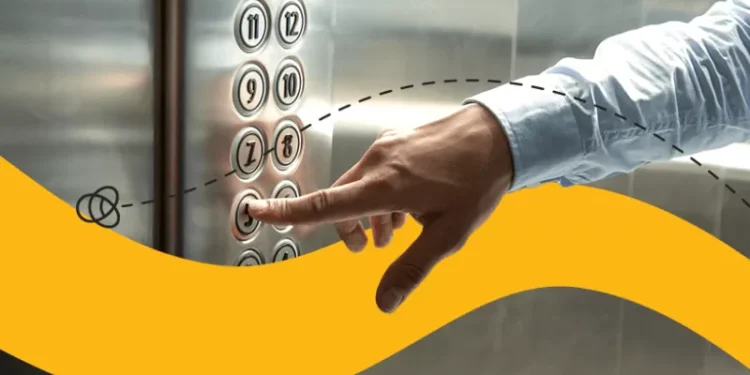 10 Elevator Pitch Examples To Achieve Your Goal And Win Everyone Over