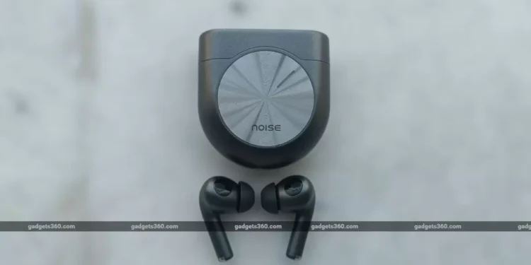 Noise Master Buds Review: Master of Some?