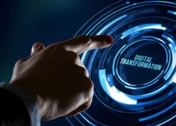 Bridging The Gap: How LMS Development Helps Employees Navigate The Human Side Of Digital Transformation