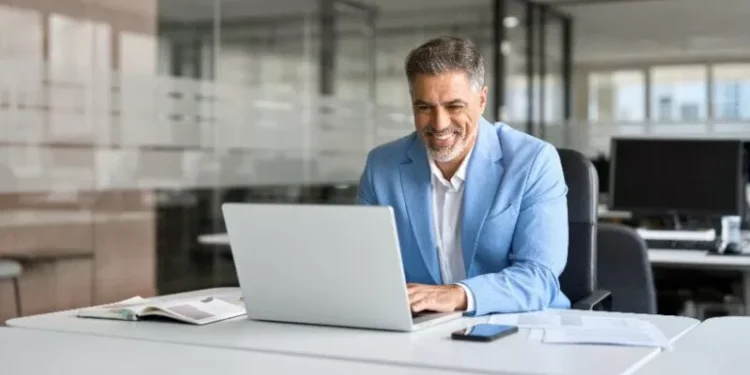 Enterprise LMS: Features, Benefits, Pricing, And ROI