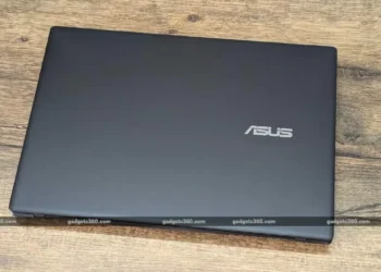 Asus Gaming V16 Review: Strong Battery, Mid-Range Performance