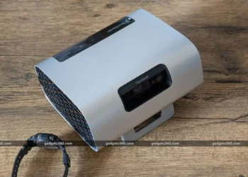 ViewSonic M10 Review: Compact, Classy, and Capable