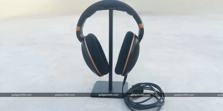 Sennheiser HD 505 Review: Open-Back Wonder