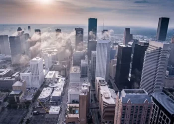 “The Impact of Economía on Our Daily Lives”