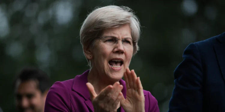 Trump Army Appointee Should Sell His Anduril Stock, Sen. Warren Demands