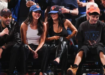 This $2 Hanes Tank Is Kendall Jenner’s Style Secret – and Tinx Cracked the Case