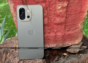 OnePlus 13s Review: A Compact, Feature-Packed Powerhouse