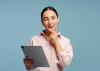 8 Tips To Select The Ideal LMS For Your eLearning Course Format