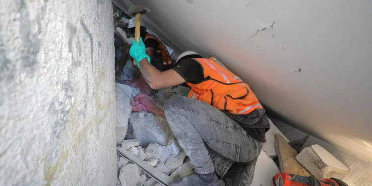 When Israel Attacks Gaza, These People Run to Save Lives