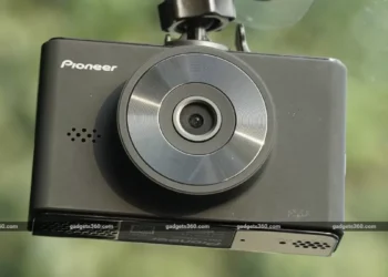 Pioneer VREC-H320SC Dashcam Review: Nails the Basics