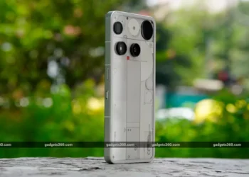 Nothing Phone 3 Review: Enters the Big League With a Big Price