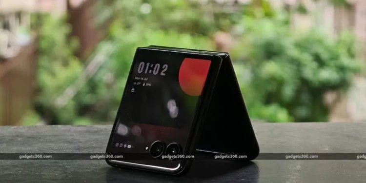 Motorola Razr 60 Ultra Review: Flip Phone Perfection?