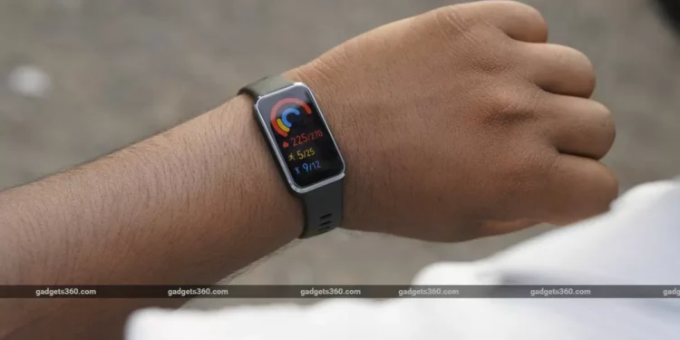 Huawei Band 10 Review: Smart Choice Over a Budget Smartwatch