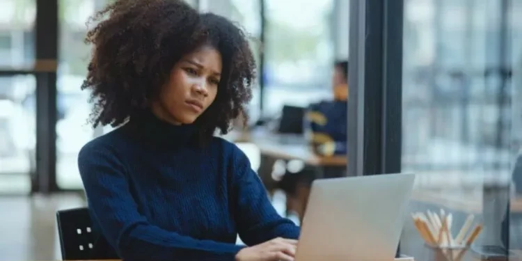 Reasons Why Your Online Training Branching Scenarios Frustrate New Hires