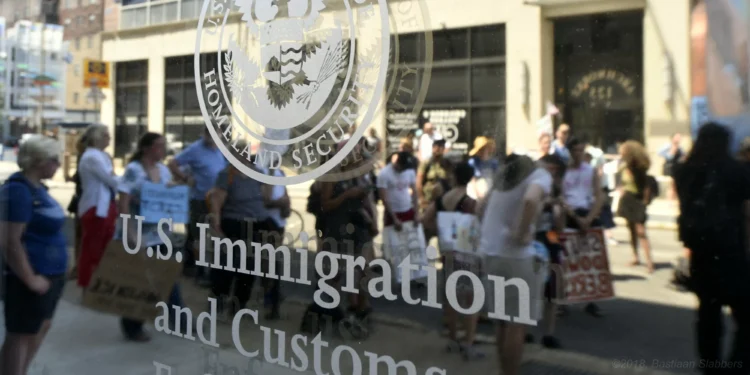 Chinese ICE Detainee Dies by Suicide at Pennsylvania Detention Center