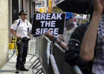 Egyptian Officials in New York Beat Two Gaza Protesters on Video. The NYPD Arrested the Protesters.