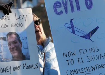 ICE Deportation Airline Avelo Relies on Blue-State Subsidies. Will Dem Governors Do Anything About It?