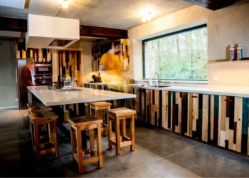 The Story Behind Sustonable: Transforming Waste into Stylish and Practical Solutions