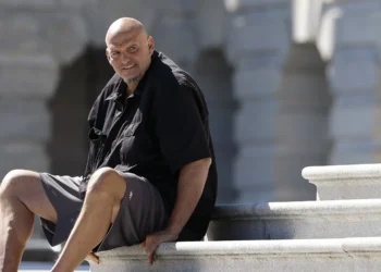 Fetterman Is Sole Democrat to Vote Against Blocking Caribbean Drug Boat Attacks