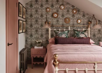 Atelier NM and Chatelaine Interiors Create a Whimsical Notting Hill Home