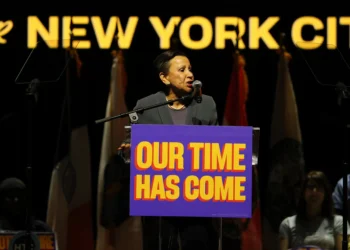 Nydia Velázquez Hears Calls for Generational Change, Setting Up a Fight on the Left in New York