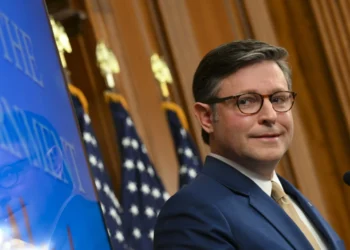 Everyone Wants to Ban Congressional Stock Trades, but Some Supporters Worry Mike Johnson Is Stalling