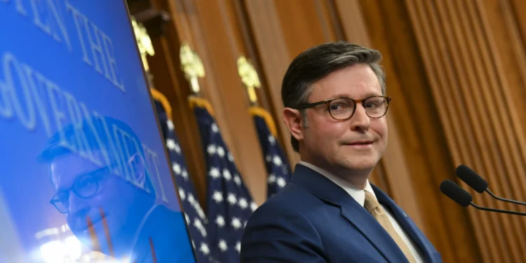 Everyone Wants to Ban Congressional Stock Trades, but Some Supporters Worry Mike Johnson Is Stalling