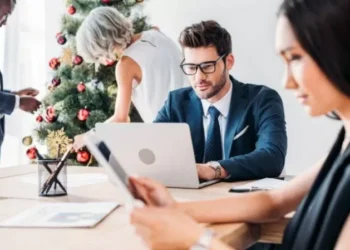 Bringing The Cheer In Learning: Festive eLearning Content Ideas For L&D Teams