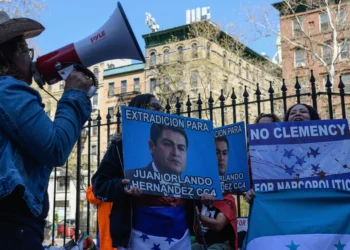 Hondurans Called Right-Wing Ex-President a “Narco-Dictator.” Trump Plans to Pardon Him — but Threatens War on Venezuela