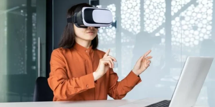 What Moving A Classroom To An Online Simulation Taught Us About Learning