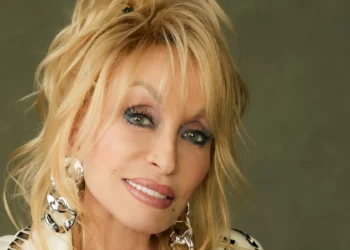 Dolly Parton Jokes About Outliving Plastic Surgeons as She Turns 80: ‘Happy Birthday to Me!’