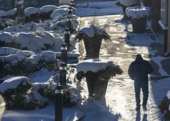 Weekend’s winter storm coming in 2 waves: When will each hit?