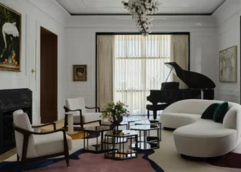 Daniel Joseph Chenin Balances Monumentality with Intimacy