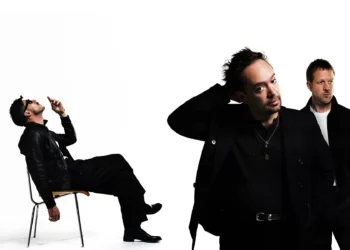 Mumford & Sons on Getting Back Into the Ring With ‘Prizefighter,’ Album’s ‘Fairy Godmother’ Gracie Abrams & Why A.I. Can’t Make Their Music