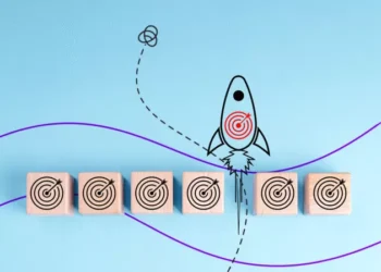 How To Set And Achieve Sales Goals: Strategies For Success In The HR Software Niche