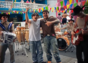 Xavi & Grupo Frontera’s ‘No Capea’ Banks Top Spot on Latin Airplay Chart