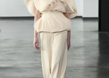 Rami Al Ali Spring 2026 Couture: A Breeze Across the Desert