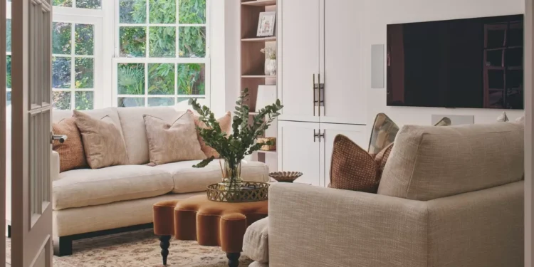 Zophia Scarlett Interiors Create an Inviting Space Using Natural Materials and Custom Joinery