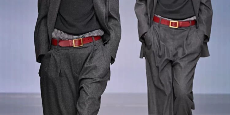 Giorgio Armani Fall 2026: Moving On